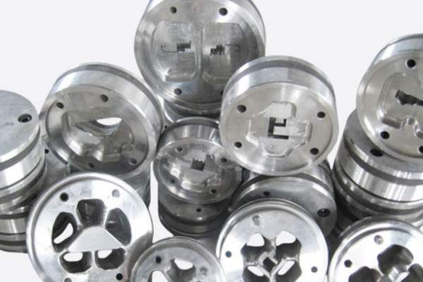 Aluminium extrusion die